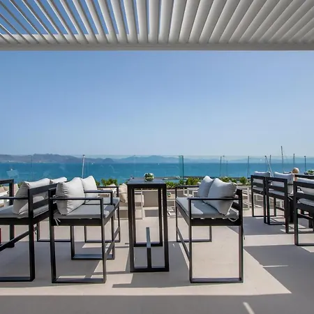 Junior Apartahotel 4*