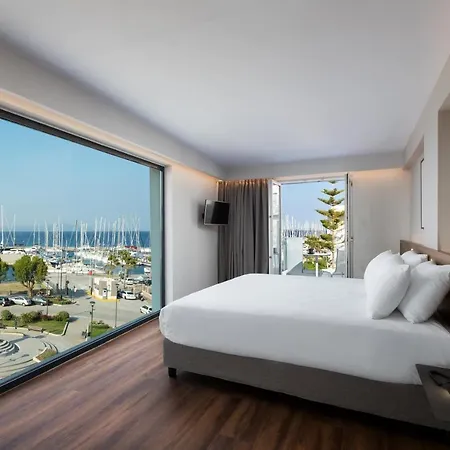 Junior Apartahotel 4*