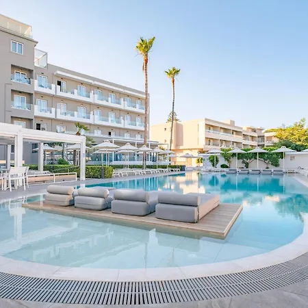 Apartahotel Junior