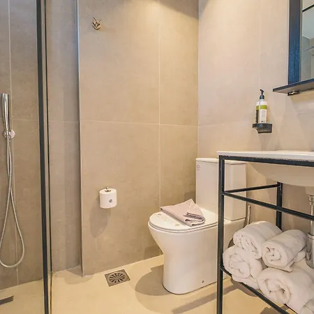 Apartahotel Divine Hotel&suites 4*