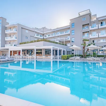 Divine Hotel&suites Cos