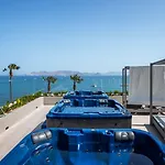 Aparthotel Divine & Kos-stad